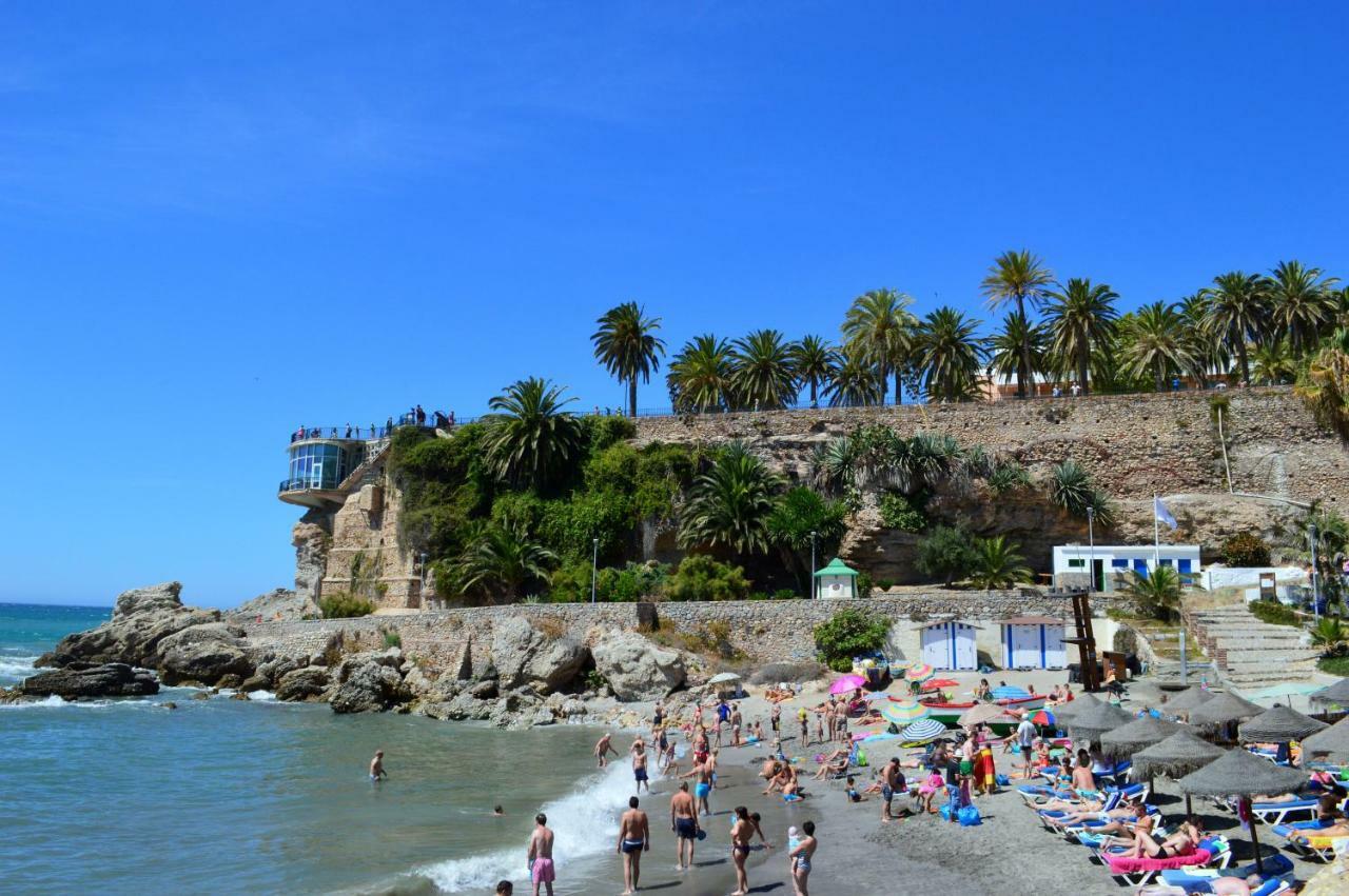 Rico Apartaments Parador Nerja Kültér fotó